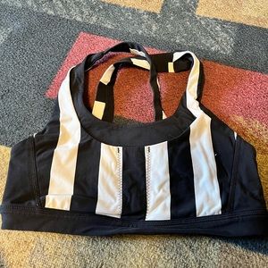 Lululemon run stuff your bra